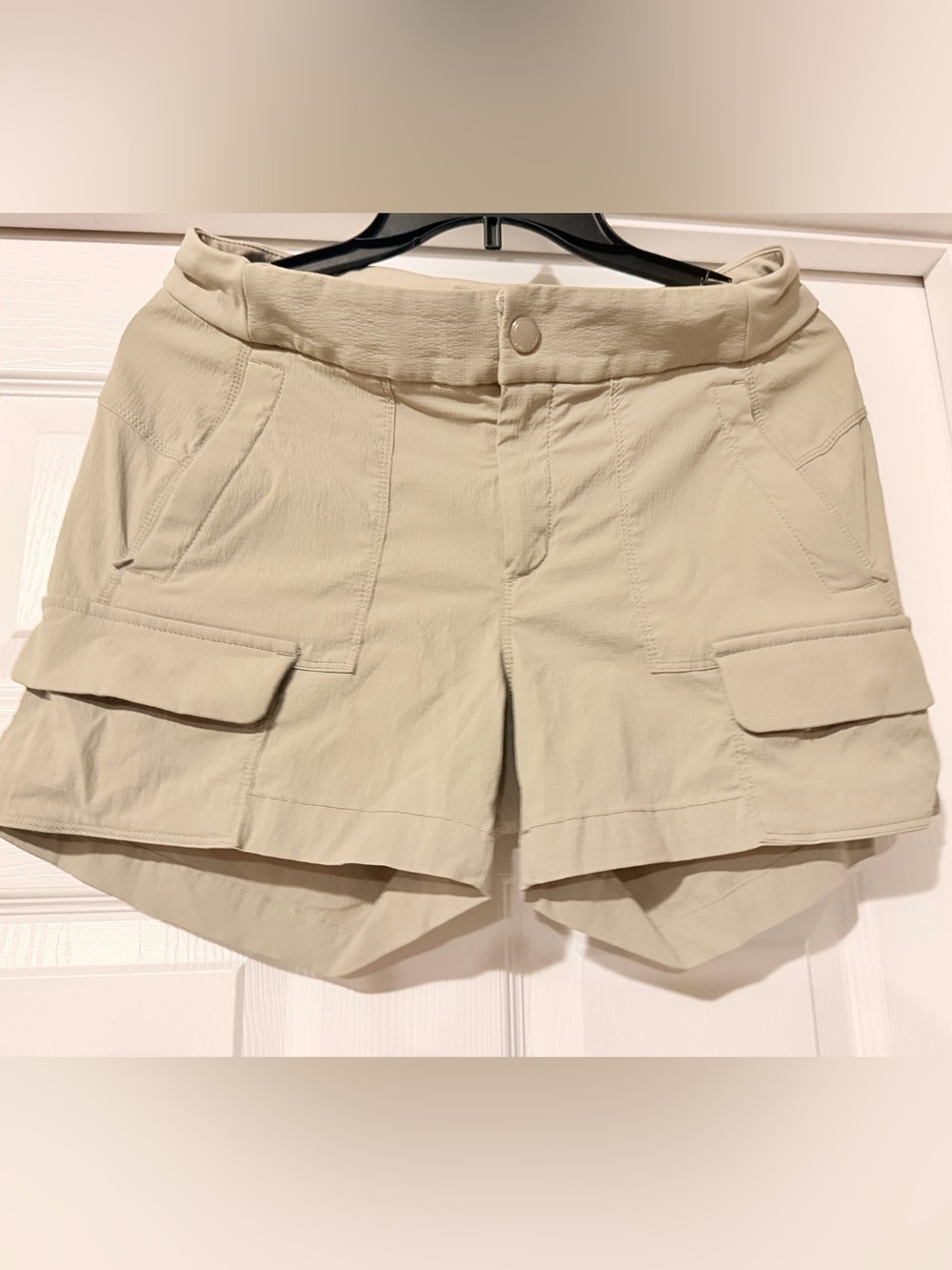 Athleta Light Beige Cargo Shorts with Flap Pockets